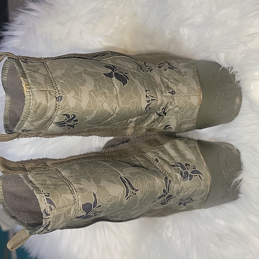 Northface Boots - image 3